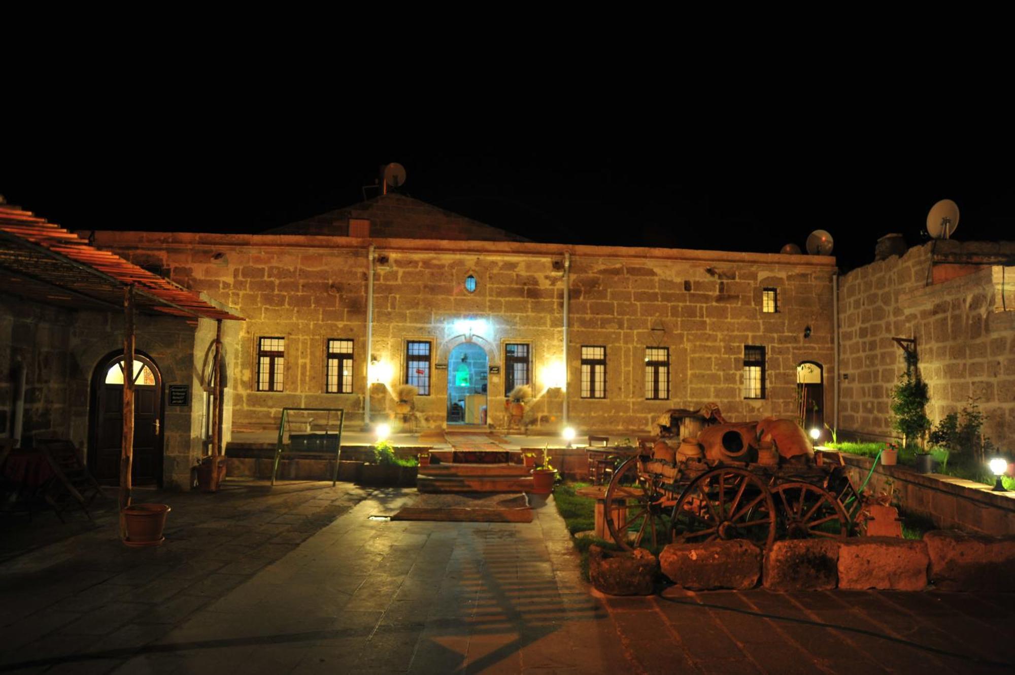 Osmanoglu Hotel Гюзельюрт Экстерьер фото