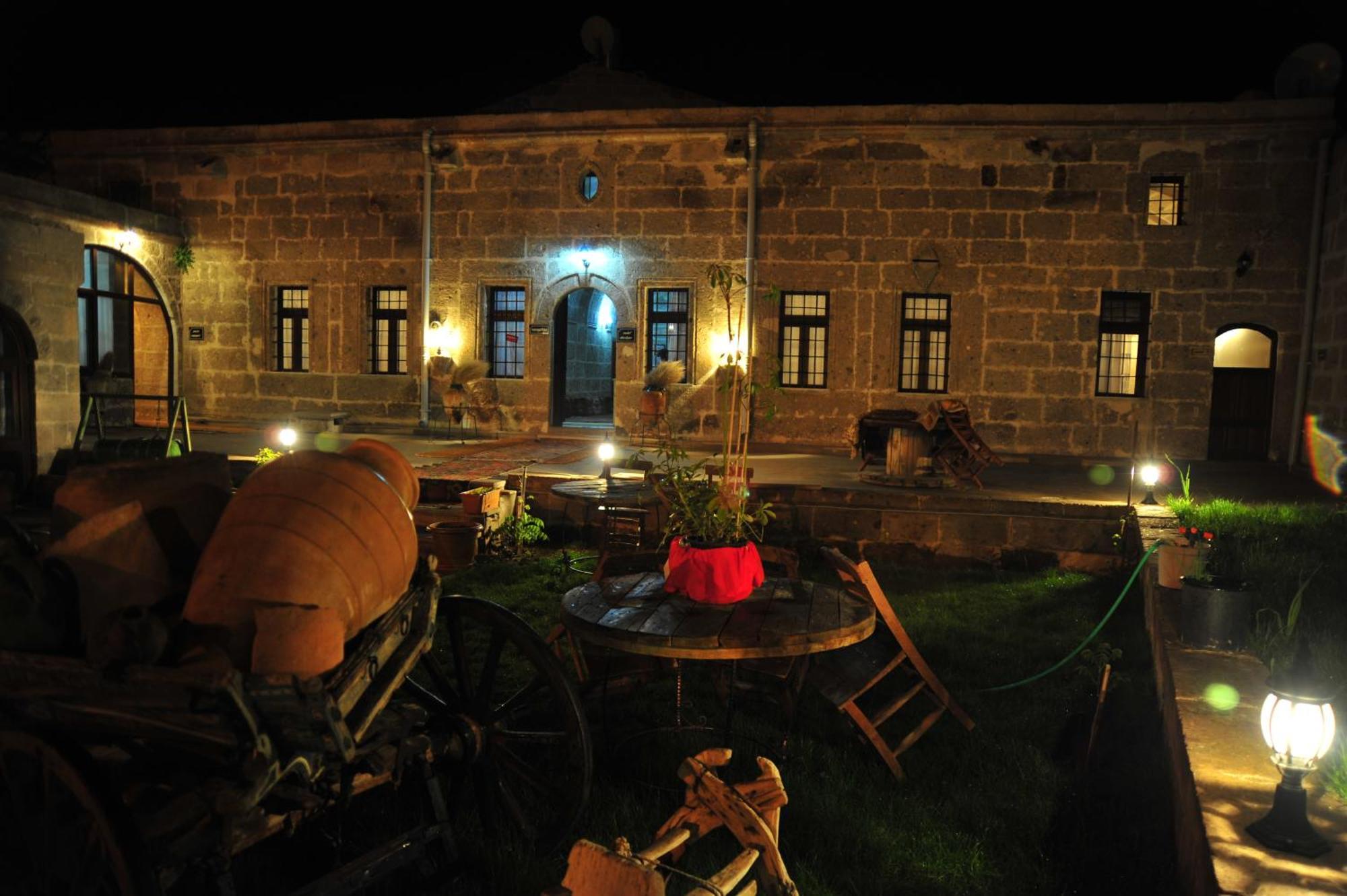 Osmanoglu Hotel Гюзельюрт Экстерьер фото